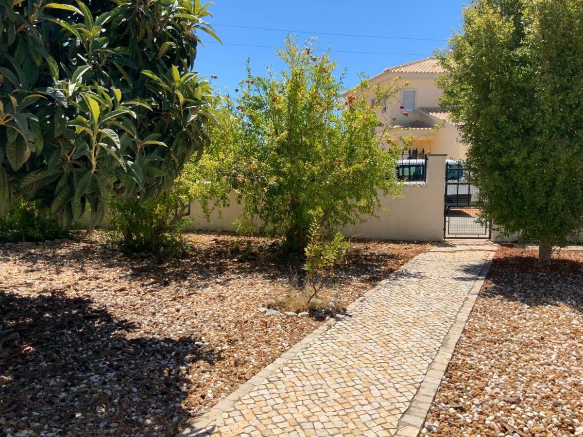 Guest House Alfarrobeiras Albufeira Zewnętrze zdjęcie